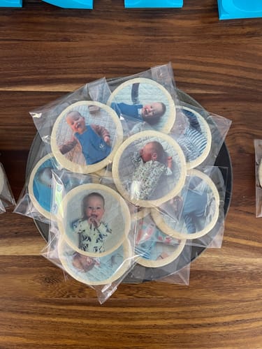 Customer photo review of 12 x 6.35 cm Round Standard Cookie Edible Icing Images