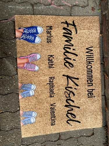 Customer photo review of Personalisierte Fußmatte "Schuhe"