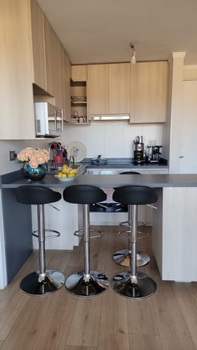 Customer photo review of Pack 2 Piso Bar Taburete Giratorio de Altura Regulable