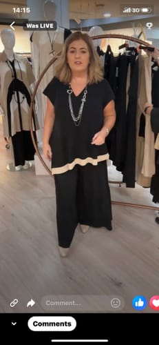 Anne D. review of Margot Plus Size Gatsby Dress - Green image 3 out of 4