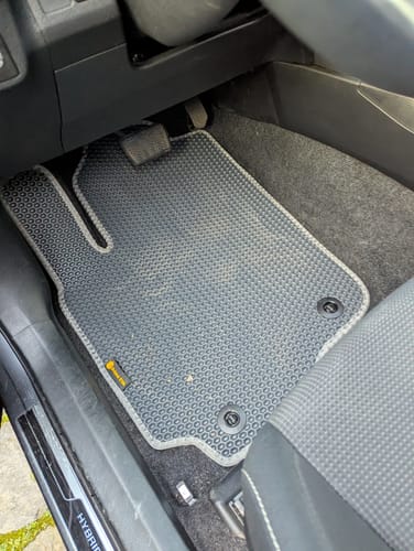 Customer photo review of Kofferraumwanne nach Maß