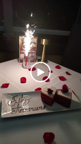 Customer video review of Cena Romántica