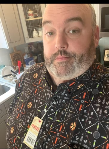 Customer photo review of Teenage Mutant Ninja Turtles "Splinter's Couch" – KUNUFLEX Short Sleeve Shirt