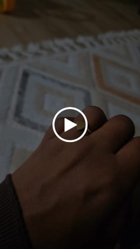 Customer video review of Minimal Heart Ring