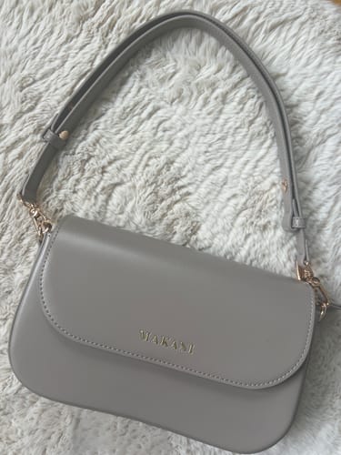 Customer photo review of CHLOIE - TAUPE