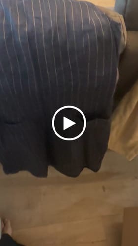 Customer video review of Deluxe & Designer Women’s Secondhand Wholesale Clothing