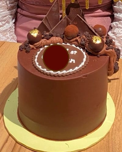Customer photo review of Ultimate Chocolate Cake