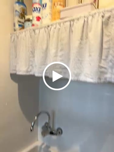 Customer video review of Oxi Clean - Potenciador de Lavado