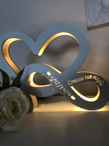 Customer photo review of Lampada Amore Infinito Personalizzata In Legno