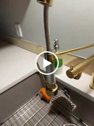 Customer video review of Spiro Single-Hole Dual Handle Kitchen Faucet with Pull-Down Spring Spout