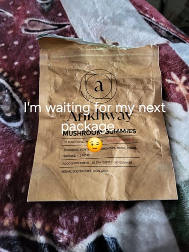 Customer photo review of Mushroom Gummies