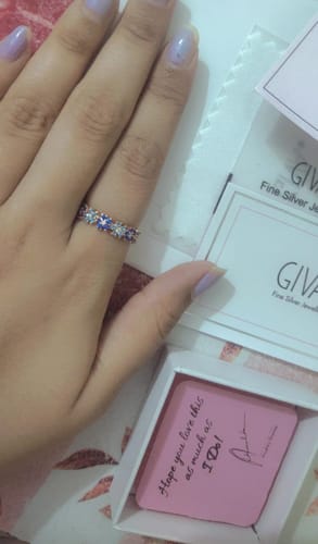 Customer photo review of Rose Gold Glinting Crown Ring