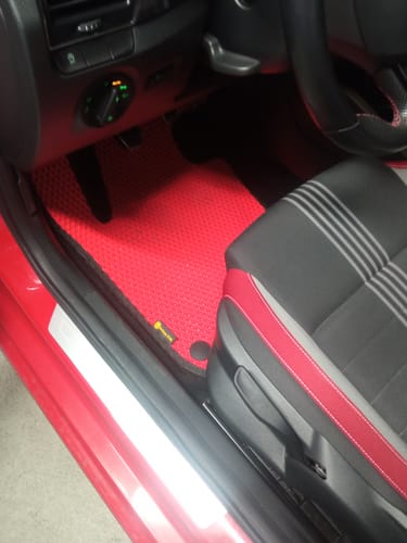 Ulrich G. review of Auto Fußmatten nach Maß - Vorne image 1 out of 2