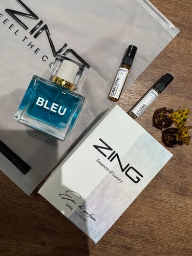 Customer photo review of Bleu De Zing