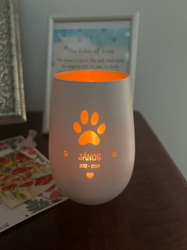 Bianca B. review of Du fehlst uns - Individuelles Trauerlicht image 1 out of 1