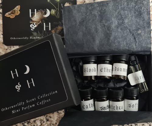 Customer photo review of The Mini Otherworldly Collection 7 Scents + Discount Code