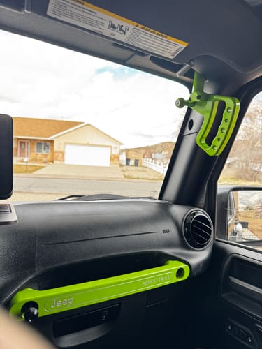 Customer photo review of JK & JKU Front Loop Grab Handles