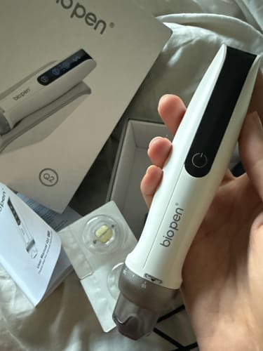 Customer photo review of *NEW* Bio Pen Q2 By Dr. Pen 3-in-1 Microneedling Pen With LED Light Therapy and Microcurrent