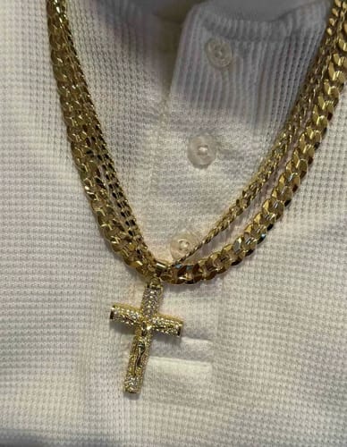 Customer photo review of No Fade 14k Gold-Plated Cuban Figaro Chain with Jesus Christ Crucifix