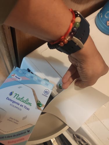 Customer photo review of Eco-Tiras de Detergente 40 lavados Natulim