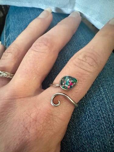 Customer photo review of Floating Leaf Opal Ring with Cremation Ashes