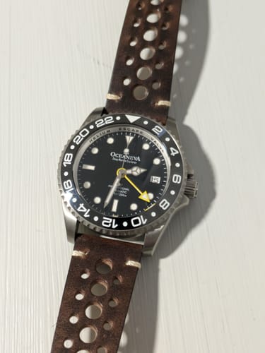 Customer photo review of Oceaneva Men's GMT TITANIUM Automatic Deep Marine Explorer 1250M Black Ceramic Bezel Watch