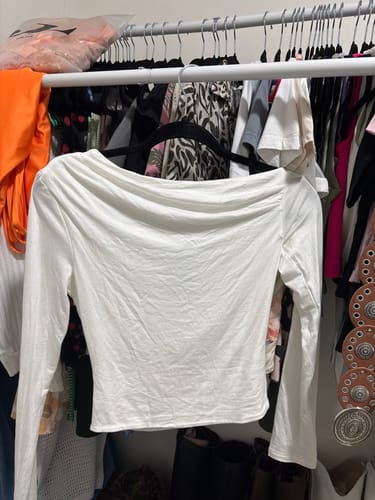 Customer photo review of NERI TOP