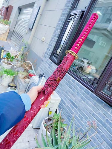 Customer photo review of Crimson Wyrm Katana (Dragonscale Scabbard)
