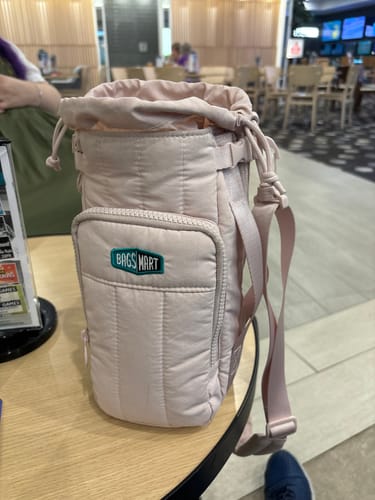 Customer photo review of Walker 32oz - 64oz Expandable Water Bottle Sling