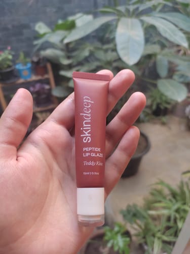 Mishel R. review of Peptide Lip Glaze image 1 out of 1