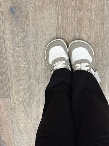 Customer photo review of Roots Urban Gris