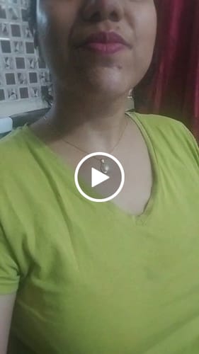 Customer video review of Vintage Trapezium Necklace