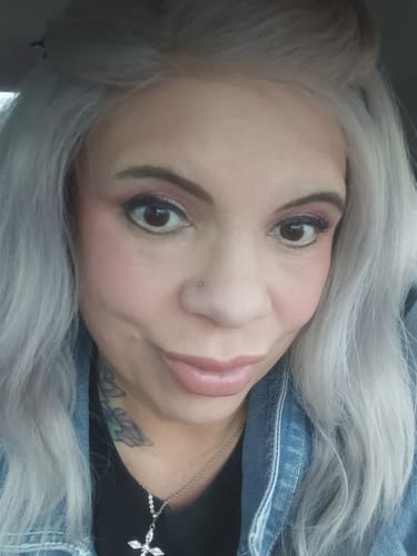 Customer photo review of Sensationnel Butta Lace Chic Bob Collection Glueless HD 5" Deep Lace Front Wig - LOB UNIT 4