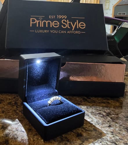 Customer photo review of 1.00 CT Princess Cut Natural Diamonds - Wedding Band