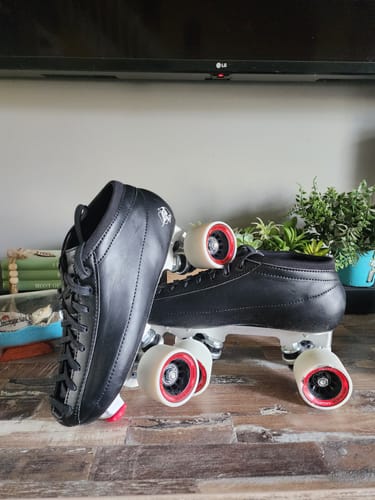 Customer photo review of Racer Roller Skate Tracer Derby Package - New cuff
