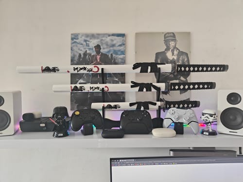 Customer photo review of White & Black Samurai Sword Set