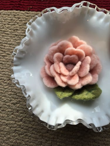 Sabrina S. review of Pink Rose Mini Needle Felting Kit image 1 out of 1