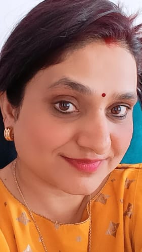 Customer photo review of Plain Chunky Hoop Earrings