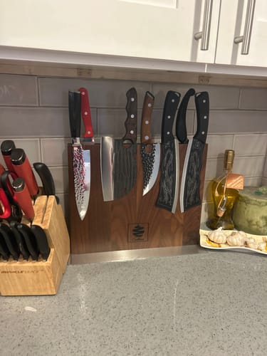 Customer photo review of Walnut Magnetic Knives Holder
