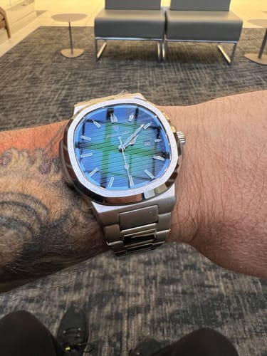 Customer photo review of Lucky Fours® Caspian