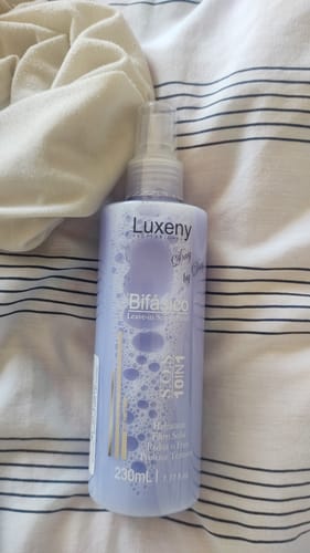 Reseña con foto de un cliente sobre Spray Bifásico 10 en 1 230 ml