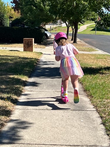 Customer photo review of NEON LOW - JNR