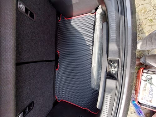 Rainer S. review of Kofferraumwanne nach Maß image 4 out of 4