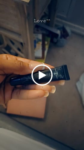 Customer video review of Lipcure | Hyaluronic Hydration Lip Gloss