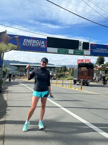 Customer photo review of Hoka One One Clifton 9 Mujer Seafoam