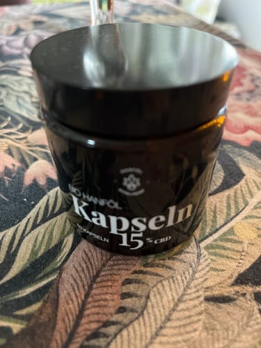 Customer photo review of CBD Kapseln 15% mit Bio-Hanföl