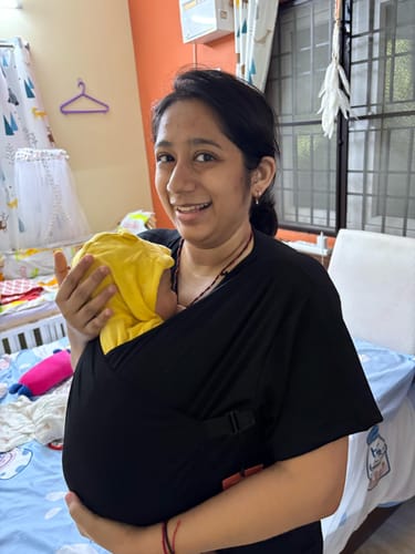 Customer photo review of Women's Everyday T-Shirt Carrier