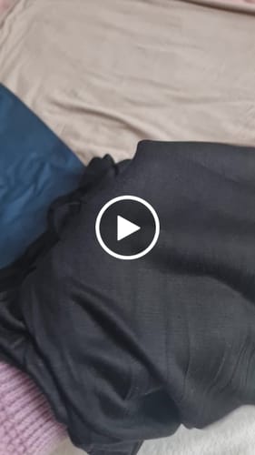 Customer video review of Premium Jersey Hijab - Oat