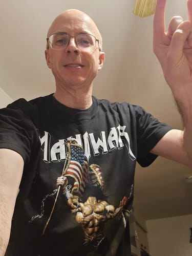 Customer photo review of Manowar T-shirt Warriors Of The World U.S.A. 2023