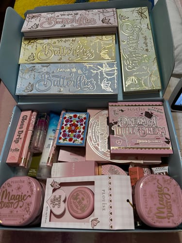 Customer photo review of P. Louise Budget Box (Monthly Subscription) Start Date October